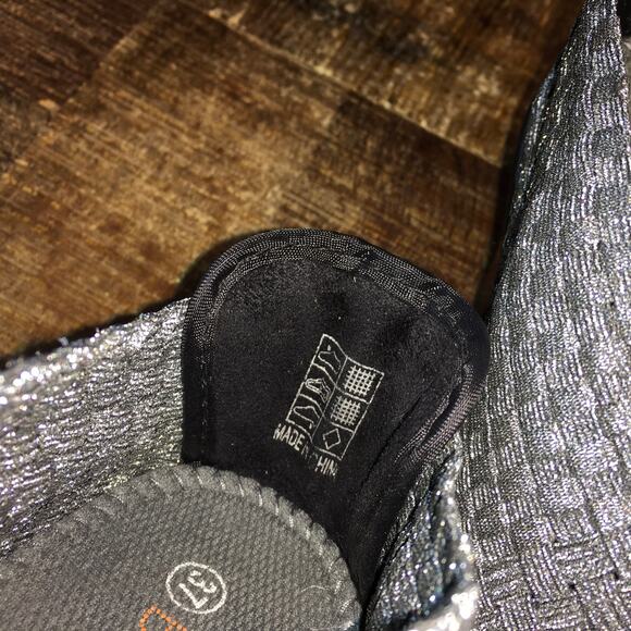 Bernie Mev Chesca Pump Shootie Womens 37 6-6.5 Silver Black Metallic Futuristic - Picture 6 of 11